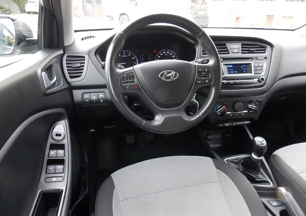 Hyundai i20 cena 35900 przebieg: 166500, rok produkcji 2015 z Jarosław małe 407